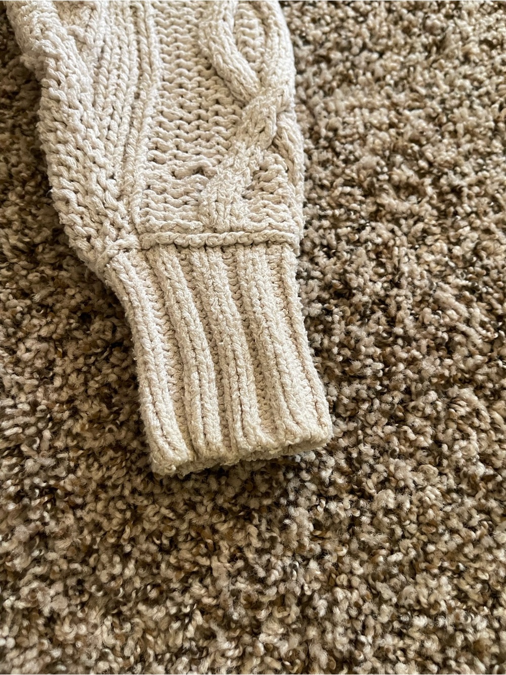 Free People Elan Tierra‎ Cable Knit Hoodie Sweater Cream Gray Size XS Oversized - Picture 14 of 16